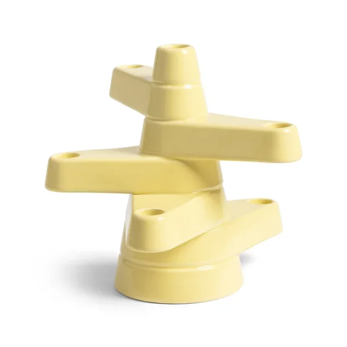 &klevering – Brute Kerzenhalter
