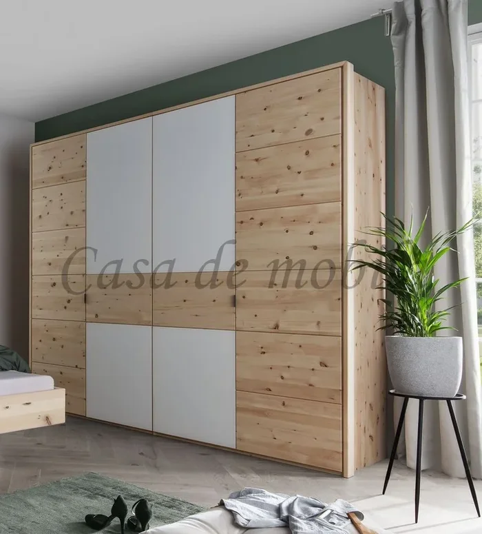 Drehtürenschrank 4 türig mit Weißglas matt Zürich 240x216x60cm Zirbenholz geölt