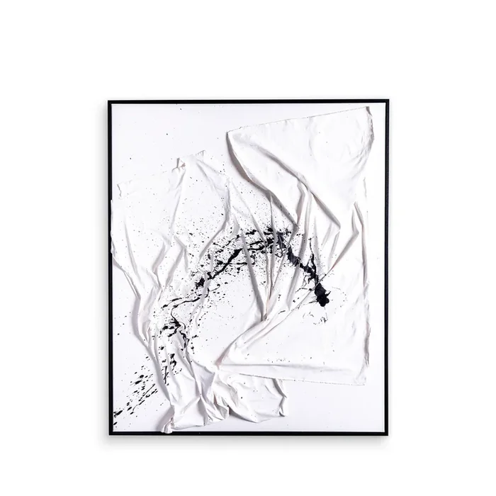 Studio Mykoda – SAHAVA Porca Miseria 2, 80 x 100 cm, weiß-schwarz / Rahmen schwarz lasiert