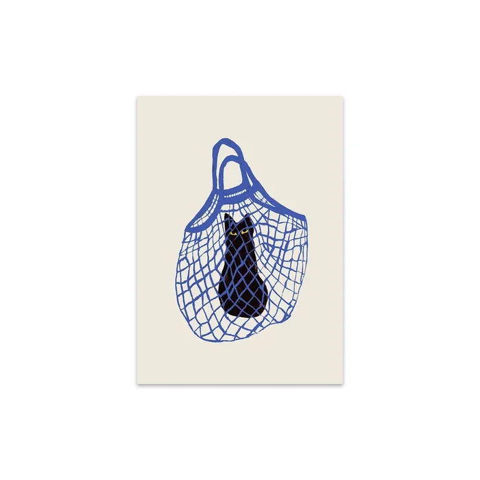 The Poster Club – The Cat’s In The Bag von Chloe Purpero Johnson